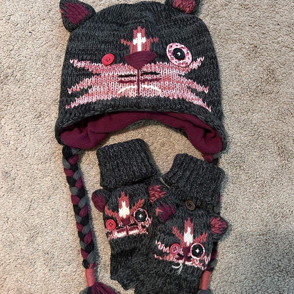 CLOSET CLEAR OUT!  Kitty Cat Hat & Glove Set, NEW 💜